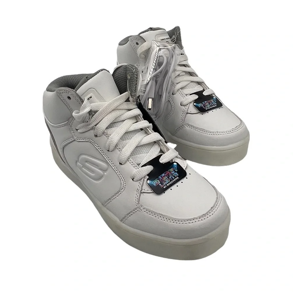 NWT Skechers White Energy Lights Light Up Low Top Sneakers Size 3.5 Kids